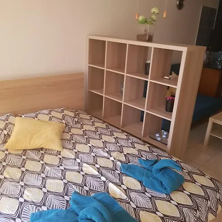 Apartment V